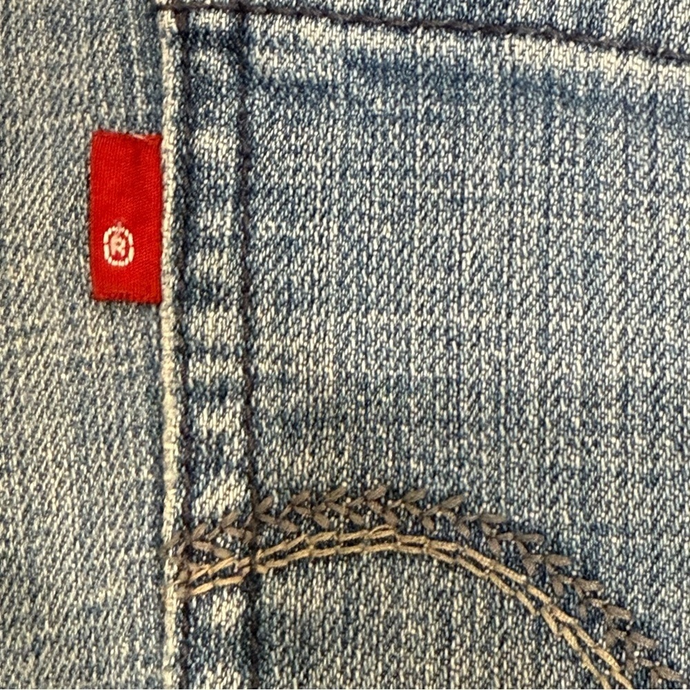 Vintage Levi Jeans Womens Size 31” waist flare bottoms embellished pockets - Picture 6 of 8